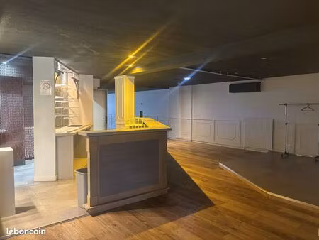 local commercial 278 m² orléans