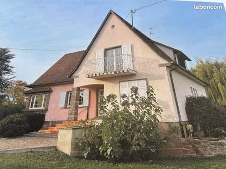 maison 9 pieces 204m2 sur terrain 23ares