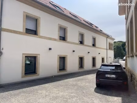 local 906 m² châtel-saint-germain