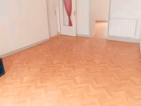 appartement f3 a pontaumur de 62m2