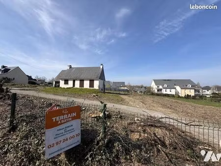 terrain 3550 m² auray