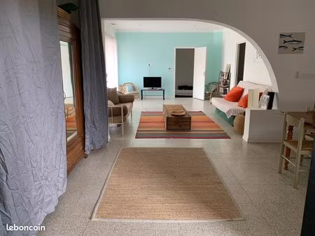 bel appartement traversant proche plage