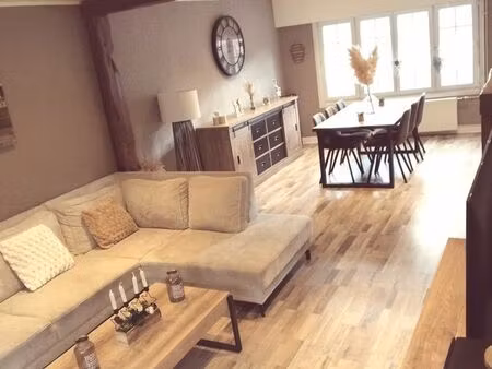 charmante maison de ville non mitoyenne