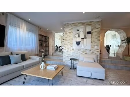 maison 6 pièces 105 m²