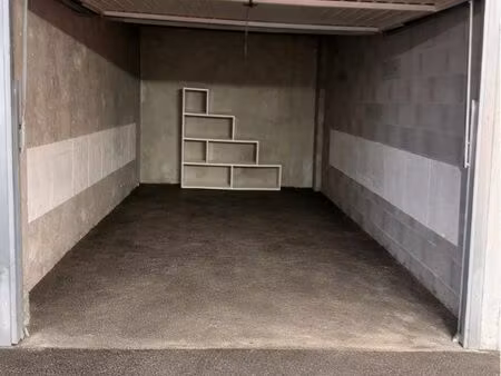 garage / parking fermé