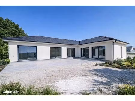 maison 130 m² courtisols