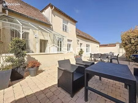 longère 8 pièces 226 m²