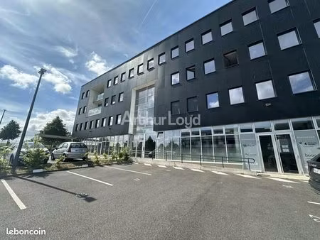 bureaux 210 m²