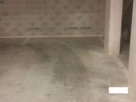 particulier loue parking privé souterrain sécurisé
