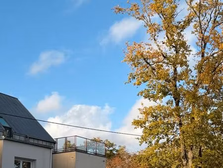 t3 duplex traversant au dernier étage avec terrasses  cellier  parking