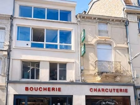 immeuble 15 pièces 449 m²