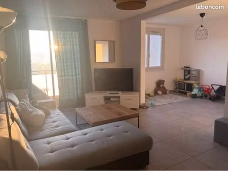 appartement 90m2 saint jean bonnefonds