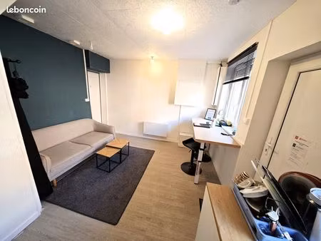 immeuble 6 pièces 93 m²