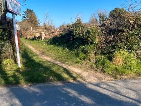 terrain aux aubiers a fermanville