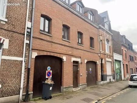 immeuble 10 pièces 215 m²