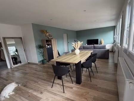 appartement 91m2 entièrement rénové+ garage double + balcon