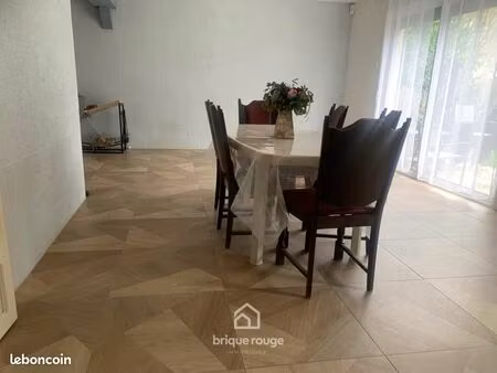 maison 6 pièces 143 m²