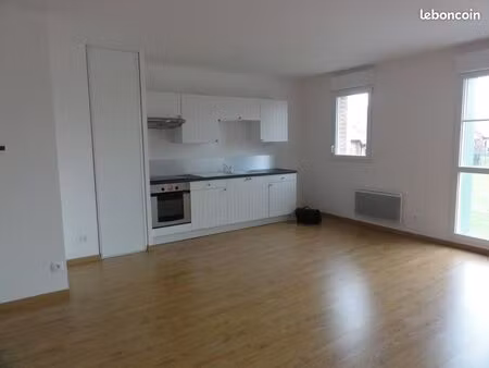 appartement 3 pièces – 63 m² – vue lac – résidence récente – parking sous-sol