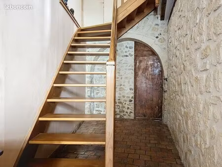 maison ancienne de caractère plein centre durtal