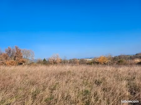 terrain 809 m² verin