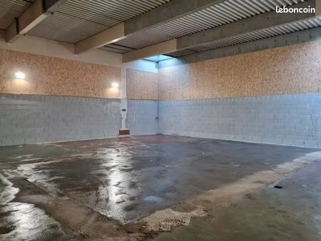 local d'activité ou de stockage 150 m2