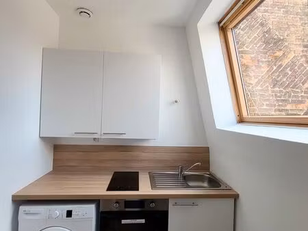 centre roubaix – t1 bis meublé 30 m² – cuisine séparée – métro 3 min