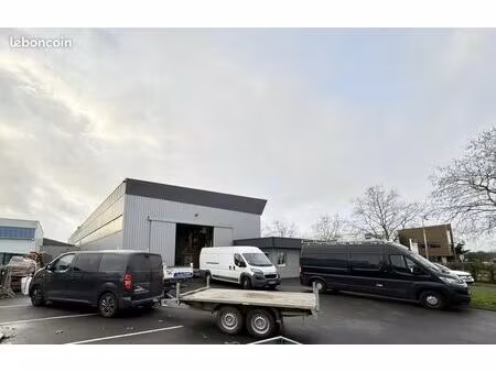 local bureaux 505 m²