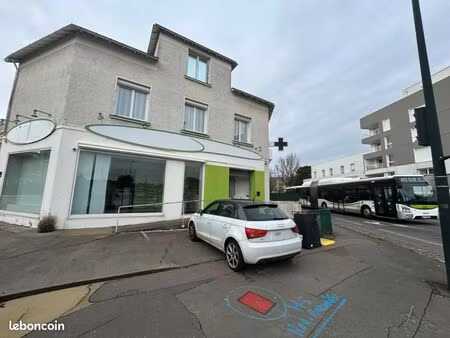 local commercial 118 m²