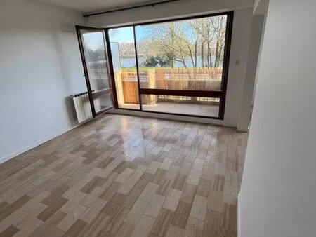 t1 bis de standing avec coin nuit  île de nantes