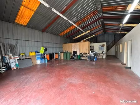 local bureaux 275 m²