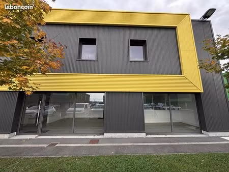 local d'activité 390 m²