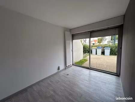 local commercial 200 m²