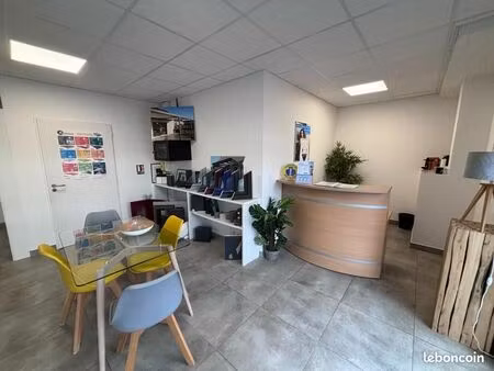 local commercial 93 m²