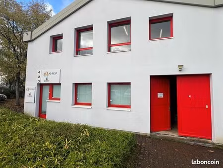 local coworking 100m² individuel + 100m² partagé