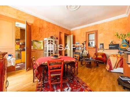 bordeaux sainte croix - appartement 80m² - 2 chambres - place de parking + cellier