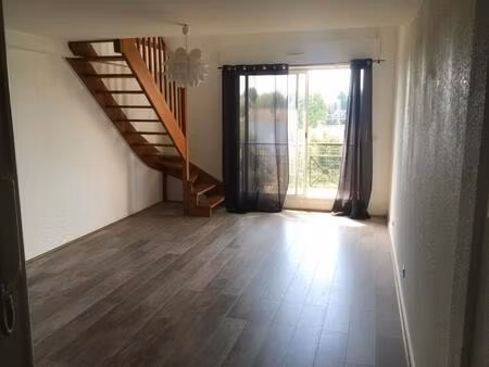 t2 duplex 52 m² - quartier vasconia/gare - calme & rénové