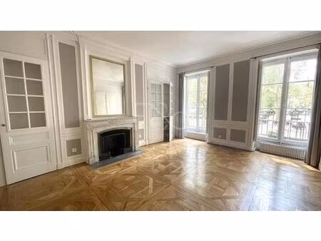 t5 de 150 m² avec balcon - place maréchal lyautey lyon 6ème