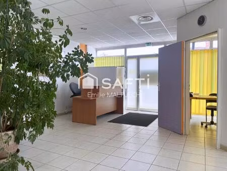 au coeur de lespinasse spacieux local professionnel