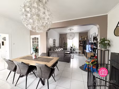 maison de ville en semi plain pied avec garage