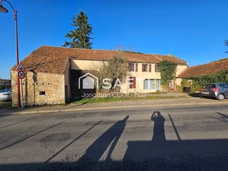 maison à rénover - 140m² - dépendances