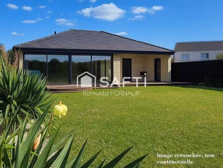 plain-pied 148 m² sur 1 000 m² de terrain