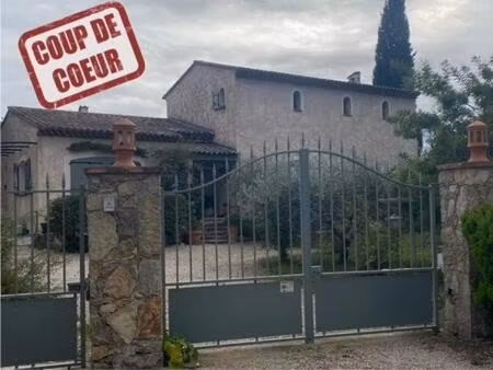 jolie maison provencale de 5 pieces