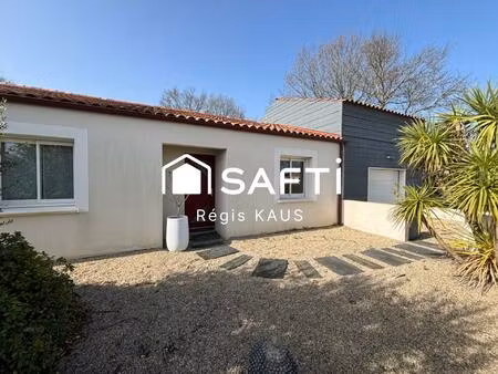 maison plain-pied 4 chambres  piscine