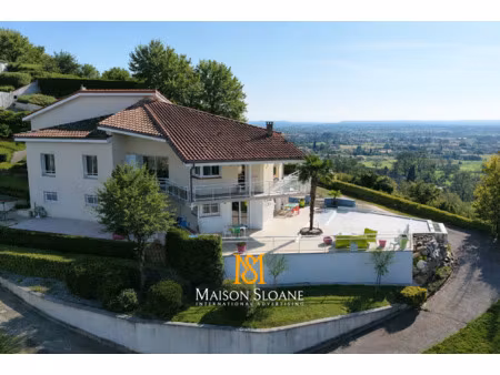 villa 6 chambres en position dominante panoramique