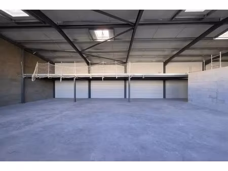 locaux d'activités - 385 m2