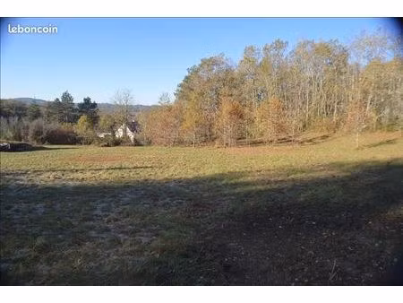 terrain 4 400 m² cazals