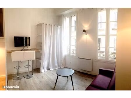 très beau studio meublé - centre ville historique aix – rue papassaudi