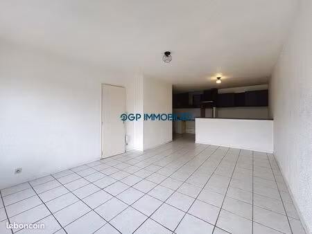 appartement 2 pièces 64 m²