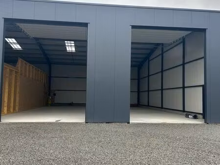 hangars de stockage commerce