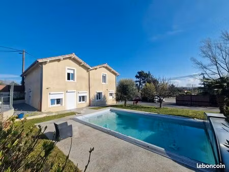 superbe ferme authentique de 260 m² hab. / 6 chambres / dépendances 160m² / terrain 1464 m